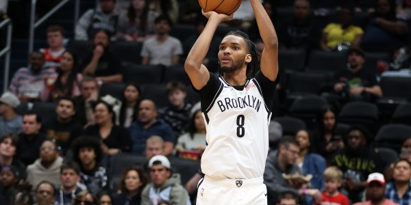 篮网一直按着扎威和夏普的续约 靠吃合同已经拿到1首轮1次轮